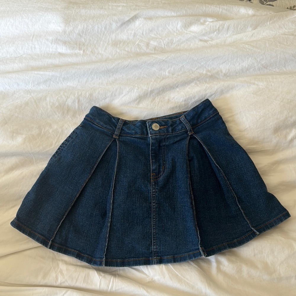 Pleated Jean Skirt with Pockets